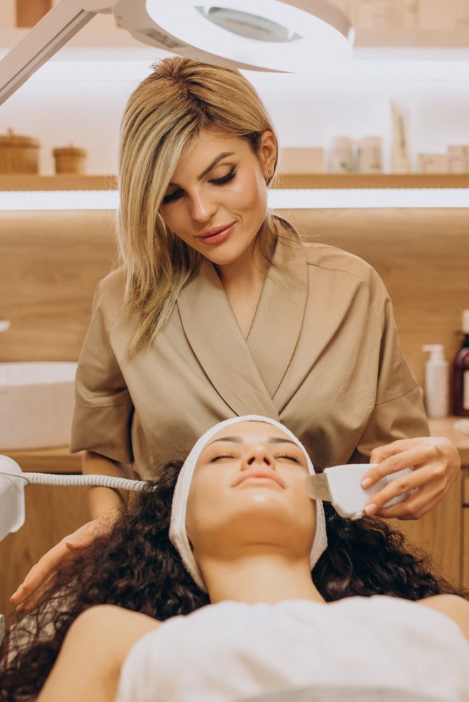 Подбор уходовой и декоративной косметики