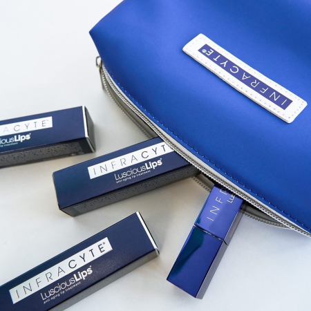 КОСМЕТИЧКА В ПОДАРОК